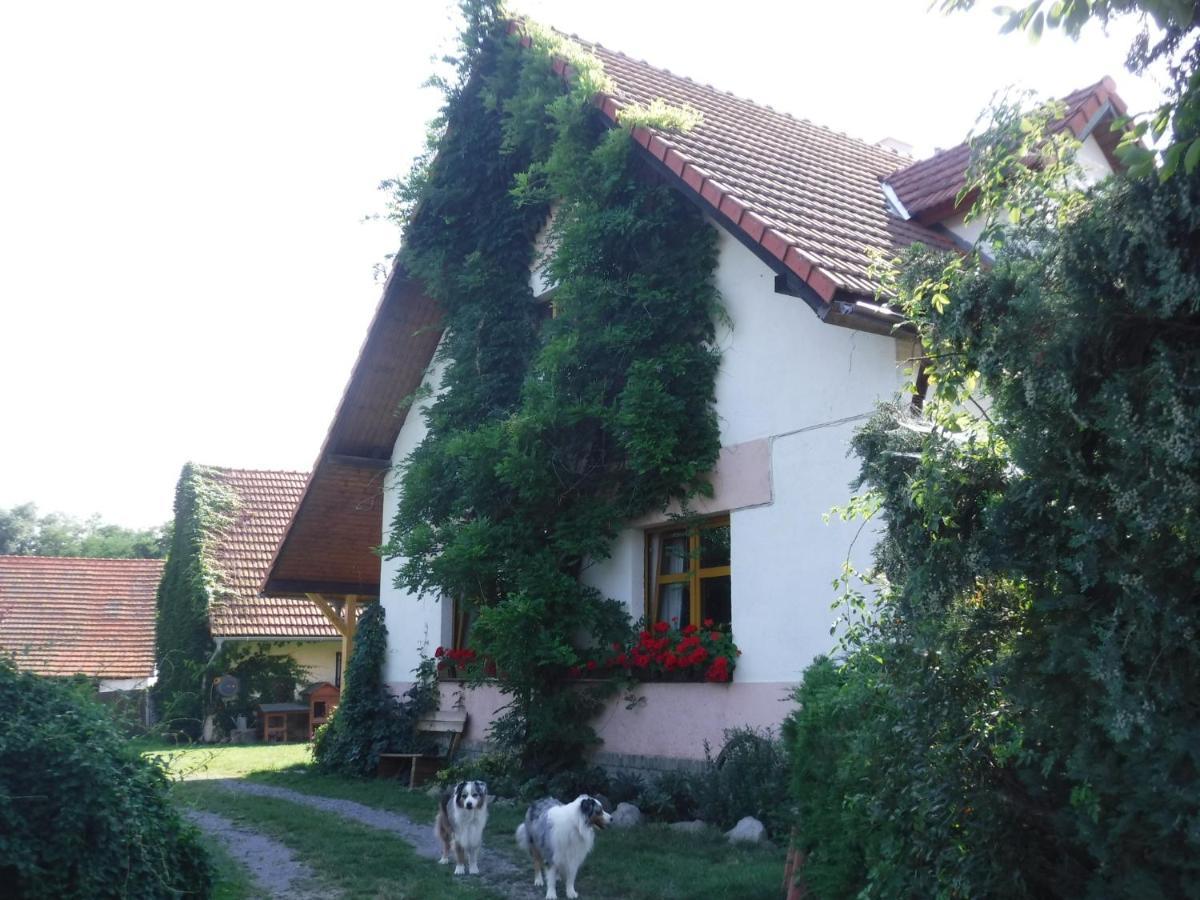 Farma Zahradnice Olbramovice (Benesov) Exterior foto